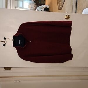 IZOD Mens pull over fleece lined shirt red with black flecks large